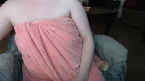 SKYLE   online show from March 16, 2026, 5:44 am