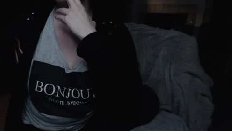 SKYLE   online show from March 26, 2026, 3:34 am