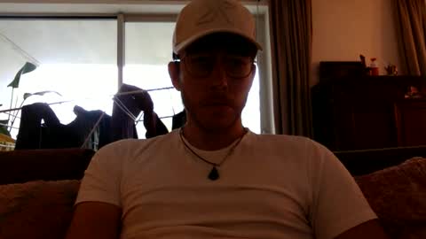 Snapshot of skyisthelimit1995 chatting on December 14, 2025, 10:09 am skyisthelimit1995 online show from December 14, 2025, 10:09 am