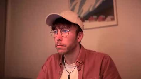 Snapshot of skyisthelimit1995 chatting on December 19, 2025, 3:19 pm skyisthelimit1995 online show from December 19, 2025, 3:19 pm