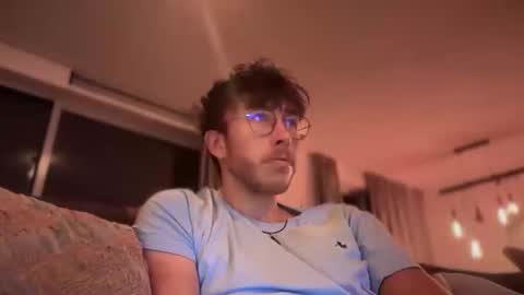 Snapshot of skyisthelimit1995 chatting on December 20, 2025, 6:15 pm skyisthelimit1995 online show from December 20, 2025, 6:15 pm