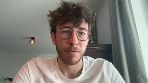 Snapshot of skyisthelimit1995 chatting on February 8, 2026, 10:40 am skyisthelimit1995 online show from February 8, 2026, 10:40 am