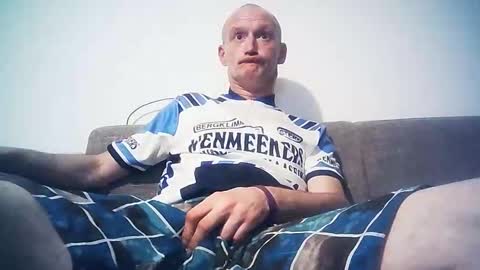 Snapshot of skylab78 chatting on November 2, 2025, 1:41 am MadOteC online show from November 2, 2025, 1:41 am