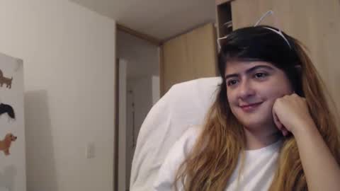 Snapshot of skyler1195 chatting on January 28, 2025, 5:11 am Skyler online show from January 28, 2025, 5:11 am