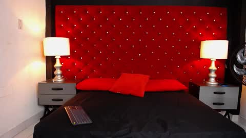 SKYLERBIGXXX online show from November 7, 2025, 4:12 am