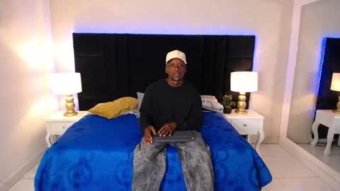 SKYLERBIGXXX online show from April 16, 2026, 4:13 am