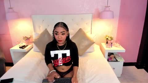 skylerbloom online show from November 28, 2025, 2:25 am