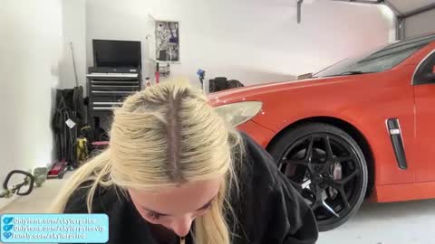 skyler online show from October 30, 2025, 2:46 am