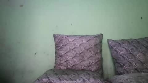 Skylour online show from March 18, 2026, 6:38 am