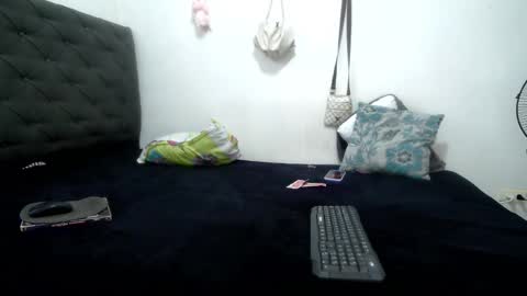 skynataly1 online show from September 21, 2025, 9:38 pm