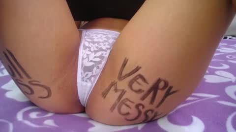 Snapshot of skynny_horney chatting on December 21, 2024, 4:41 am Skynny online show from December 21, 2024, 4:41 am