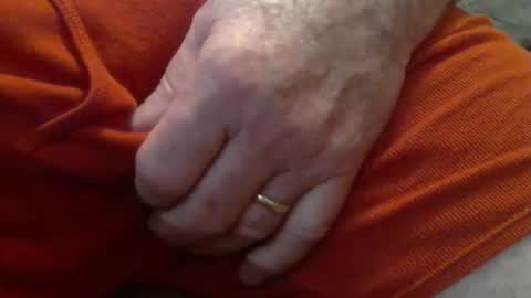 Snapshot of skypylot chatting on February 10, 2026, 6:12 pm ResqPylot2 online show from February 10, 2026, 6:12 pm