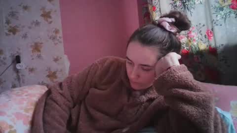 Snapshot of skyressie333 chatting on December 16, 2024, 11:22 am skyressie333 online show from December 16, 2024, 11:22 am