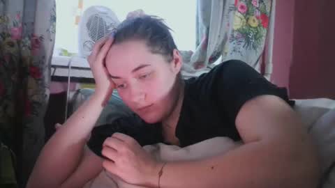 Snapshot of skyressie333 chatting on December 28, 2024, 1:49 pm skyressie333 online show from December 28, 2024, 1:49 pm