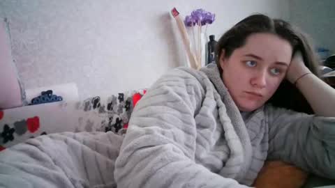 Snapshot of skyressie333 chatting on March 12, 2025, 10:37 am skyressie333 online show from March 12, 2025, 10:37 am