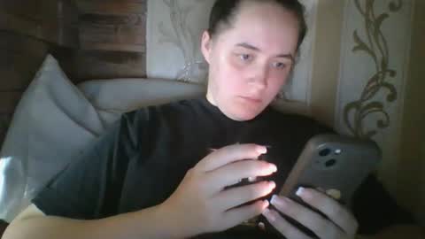 Snapshot of skyressie333 chatting on October 5, 2025, 8:18 pm skyressie333 online show from October 5, 2025, 8:18 pm