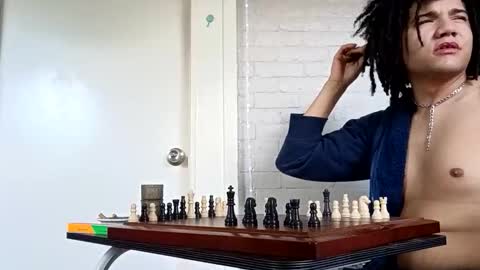 skysnicker online show from October 18, 2025, 2:18 pm