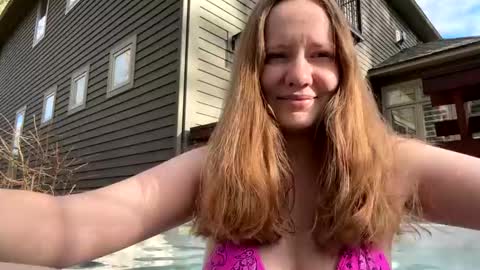 Snapshot of skywinters chatting on December 30, 2024, 3:24 pm Sky Winters online show from December 30, 2024, 3:24 pm