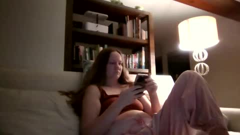 Snapshot of skywinters chatting on October 8, 2025, 10:51 pm Sky Winters online show from October 8, 2025, 10:51 pm