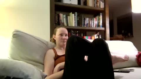 Snapshot of skywinters chatting on November 3, 2025, 4:14 am Sky Winters online show from November 3, 2025, 4:14 am