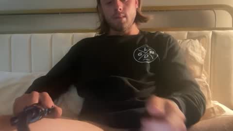 sleazyneasyy online show from September 18, 2025, 8:33 pm