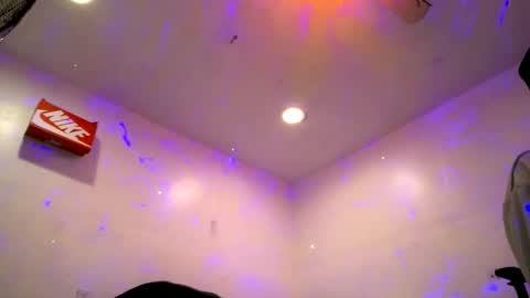 Snapshot of sleazyycarlit chatting on November 17, 2025, 8:20 am Sleazyycarlitx online show from November 17, 2025, 8:20 am