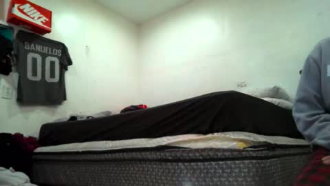 Snapshot of sleazyycarlit chatting on December 14, 2025, 7:36 am Sleazyycarlitx online show from December 14, 2025, 7:36 am