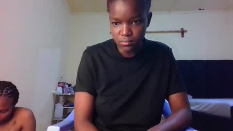 Snapshot of sleek_ass chatting on October 12, 2025, 9:36 pm sleek_ass online show from October 12, 2025, 9:36 pm