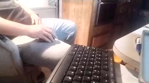 Snapshot of sleepwithyou chatting on November 4, 2025, 6:34 am sleepwithyou online show from November 4, 2025, 6:34 am