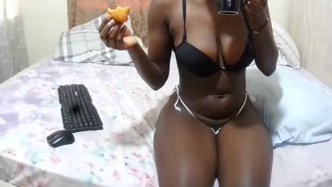 slender_sweetbabe online show from December 21, 2025, 9:05 am