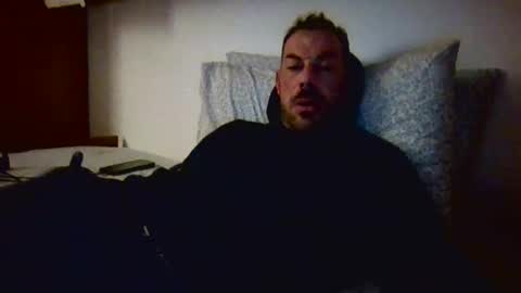 Snapshot of slevin1983 chatting on February 9, 2025, 11:57 pm slevin online show from February 9, 2025, 11:57 pm