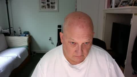 Snapshot of slick50000 chatting on October 8, 2025, 3:31 pm slick50000 online show from October 8, 2025, 3:31 pm