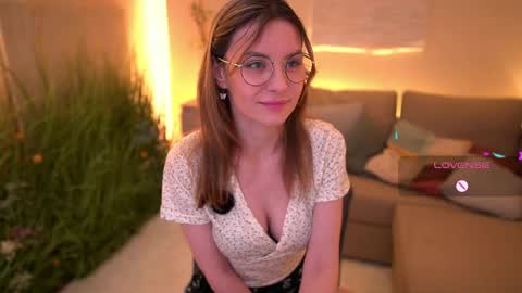 Snapshot of slickmewet chatting on May 30, 2026, 7:22 pm Elise 165cm 50kg online show from May 30, 2026, 7:22 pm