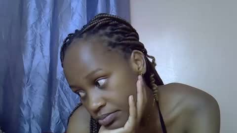 Alicia online show from November 28, 2025, 3:42 am