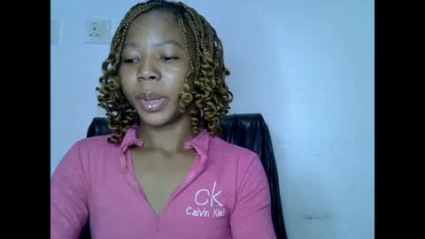 Snapshot of slim_ebonypet chatting on May 26, 2026, 10:22 am Crystal online show from May 26, 2026, 10:22 am