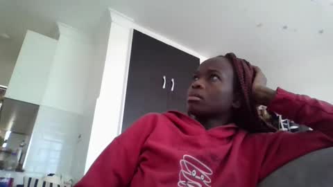 slim_l2 online show from November 24, 2025, 12:05 pm