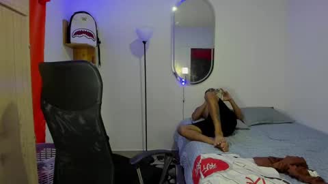 slim_master12 online show from February 21, 2025, 12:38 am