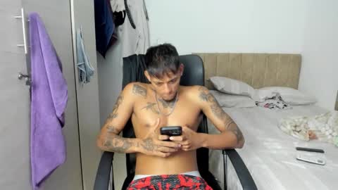 slim_master12 online show from February 18, 2026, 9:11 pm