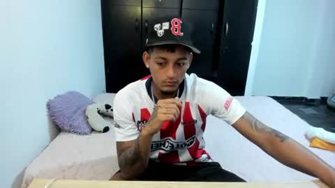 Snapshot of slim_master12 chatting on July 14, 2026, 12:35 am slim_master12 online show from July 14, 2026, 12:35 am