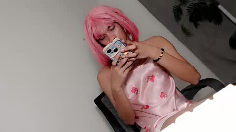 slim_nathalia online show from April 28, 2026, 10:09 am