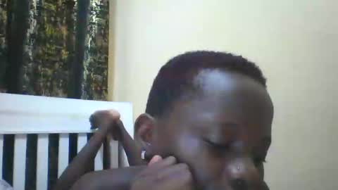 Snapshot of slim_petite_ebony chatting on January 12, 2025, 1:00 am slim_petite_ebony online show from January 12, 2025, 1:00 am