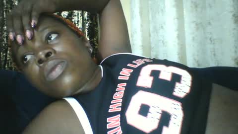 Snapshot of slim_petite_ebony chatting on June 14, 2026, 10:34 pm slim_petite_ebony online show from June 14, 2026, 10:34 pm