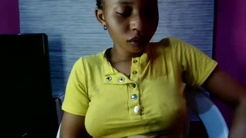 slimass31 online show from June 17, 2026, 10:43 pm