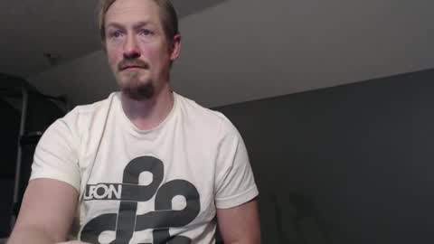 Snapshot of slimjp chatting on December 22, 2024, 11:09 pm slimjp online show from December 22, 2024, 11:09 pm