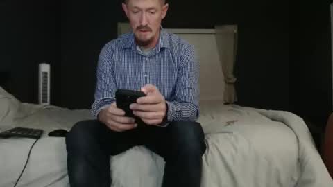 Snapshot of slimjp chatting on November 17, 2025, 4:18 am slimjp online show from November 17, 2025, 4:18 am