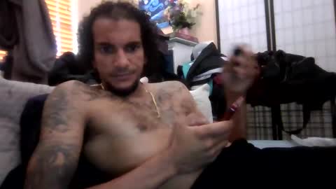 Slim online show from April 11, 2026, 5:17 pm