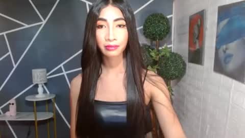 Snapshot of slimprettyjoira chatting on April 27, 2026, 5:49 am slimprettyjoira online show from April 27, 2026, 5:49 am
