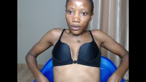Snapshot of slimxxdool chatting on June 10, 2026, 7:57 pm call me love online show from June 10, 2026, 7:57 pm