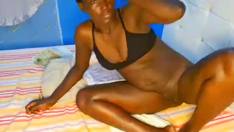 slimyeliza online show from February 7, 2026, 2:04 am