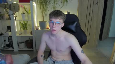 Mila online show from February 13, 2025, 12:35 am